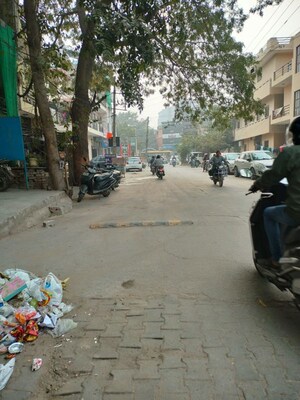 Parking in 2 BHK Independent House at Sector 7 – for Rent