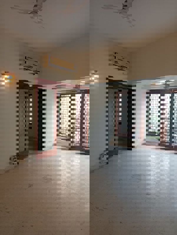 4 BHK + Servant Room Apartment For Rent in Arun Vihar Sector 37