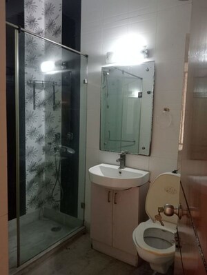 Bathroom in 4 BHK Apartment at Arun Vihar Sector 37, Sector 37 – for Rent