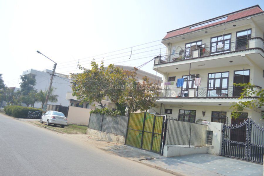 2 BHK Independent House For Rent in Sector 7