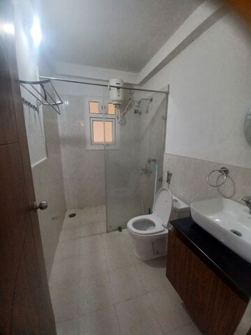 Bathroom in 3 BHK Apartment at Prestige Finsbury Park Regent, Bagaluru – for Rent
