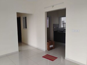 Room in 2 BHK Apartment at Godrej Park Retreat, Sarjapur Road – for Rent