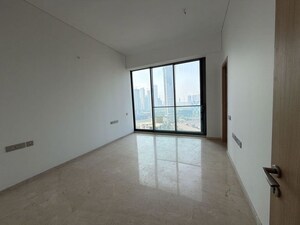 Room in 4 BHK Apartment at Rustomjee Crown, Prabhadevi – for Rent