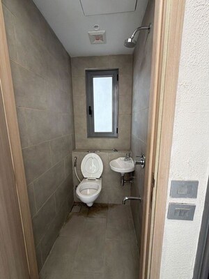 Bathroom in 4 BHK Apartment at Rustomjee Crown, Prabhadevi – for Rent