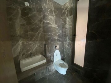 Bathroom in 4 BHK Apartment at Prestige Jasdan Classic, Mahalaxmi – for Rent