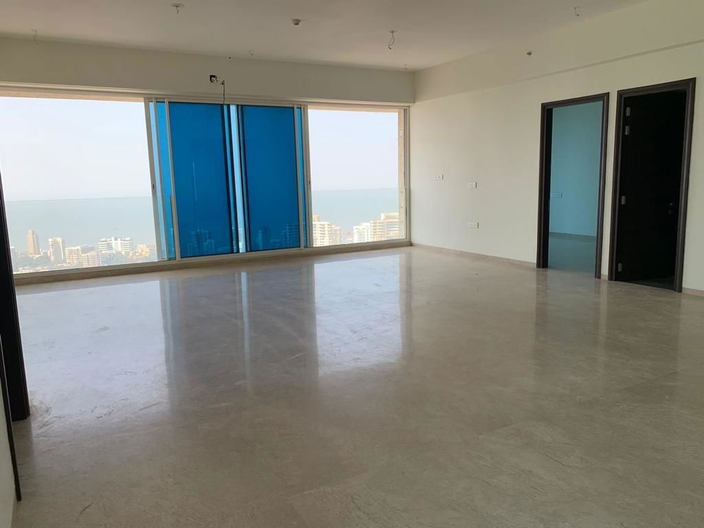 4 BHK + Servant Room Apartment For Rent in Raheja Imperia
