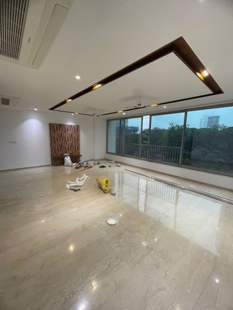  Parking, oberoi-realty-esquire 3 Bedroom 1366 Sq.Ft. Apartment In Goregaon East Mumbai 9713162