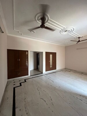 3 BHK Independent House For Rent in Sector 10