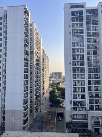 2 BHK Apartment For Sale in Omaxe Hazratganj, Gomti Nagar