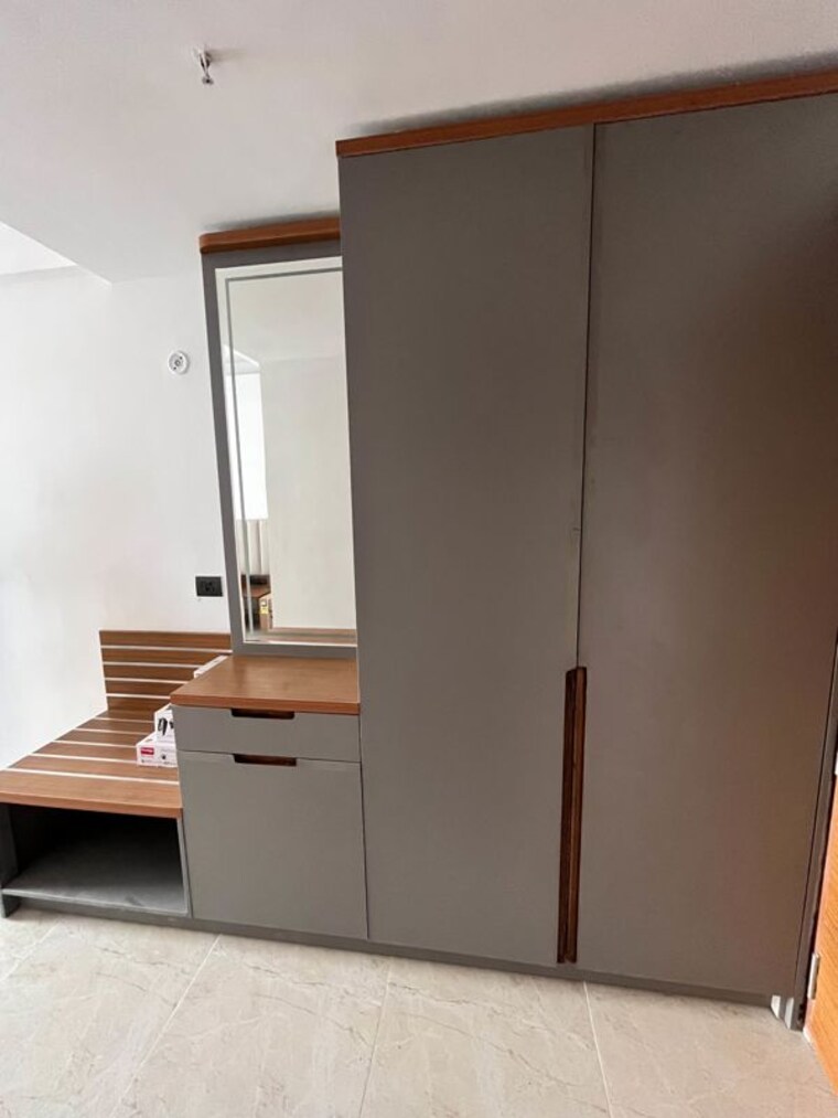 undefined, omaxe-hazratganj 2 Bedroom 575 Sq.Ft. Apartment In Gomti Nagar Lucknow 9713173