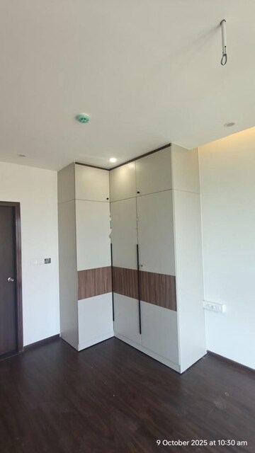 Room in 2 BHK Apartment at Puravankara Purva Atmosphere, Thanisandra Main Road – for Rent