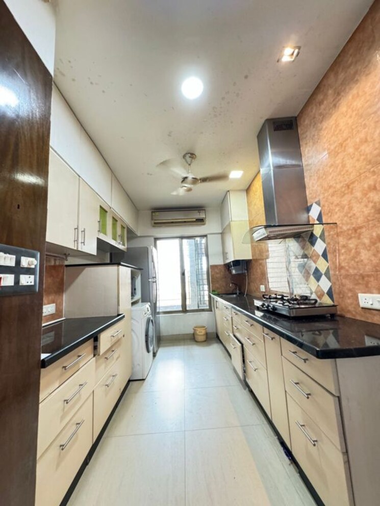 Kitchen, oberoi-realty-woods 2.5 Bedroom 1230 Sq.Ft. Apartment In Goregaon East Mumbai 9713218
