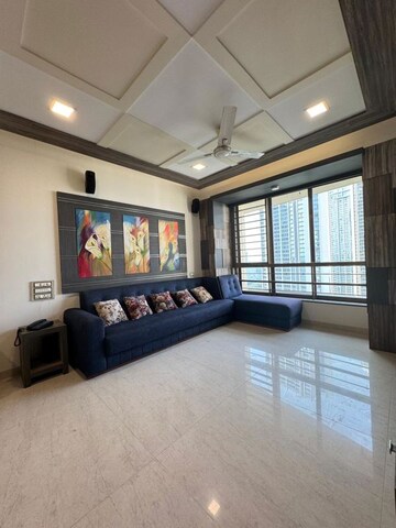 Bedroom in 2.5 BHK Apartment at Oberoi Realty Woods, Goregaon East – for Rent