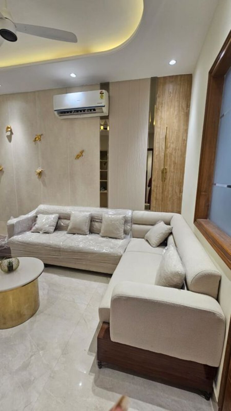 Living Room, patiala road 3 Bedroom 1995 Sq.Ft. Apartment In Patiala Road Zirakpur 9713236