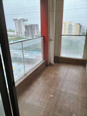 Room in 2 BHK Apartment at Chaphalkar Elina Living, Mohammadwadi – for Rent