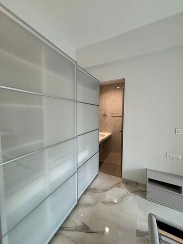 Bathroom in 4 BHK Villa at Nahar Lilium Lantana, Chandivali – for Sale