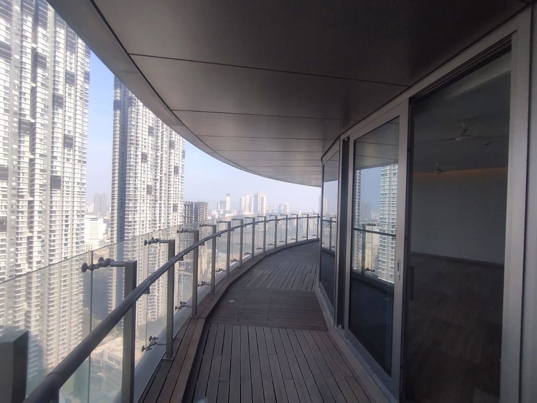 4 BHK + Pooja Room Apartment For Rent in Lodha World Crest