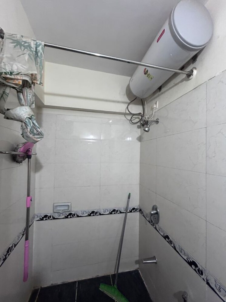 Bathroom, k-raheja-heights 2 Bedroom 1165 Sq.Ft. Apartment In Malad East Mumbai 9713436