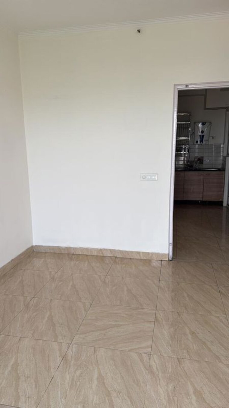 Room, gaur-yamuna-city-16th-park-view 2 Bedroom 1000 Sq.Ft. Apartment In Gaur Yamuna City Greater Noida 9713386