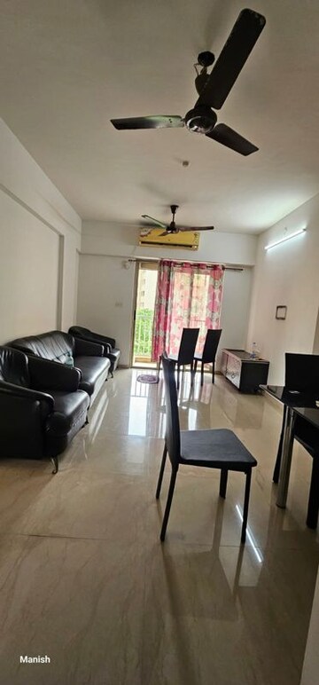 Team Area in 2 BHK Apartment at Lodha Casa Rio, Dombivli East – for Rent
