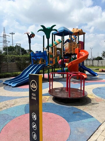  Plot – Exterior View View at BPTP District Faridabad, Sector 81 - for Sale