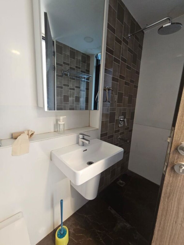 Team Area, lodha-the-park 2 Bedroom 857 Sq.Ft. Apartment In Worli Mumbai 9713574