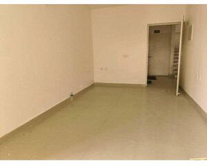 Room in 2 BHK Apartment at Signature Global Proxima Phase 2, Sector 89 – for Rent