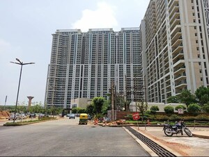 4 BHK Apartment – Exterior View View at DLF Park Place, Sector 54 - for Sale