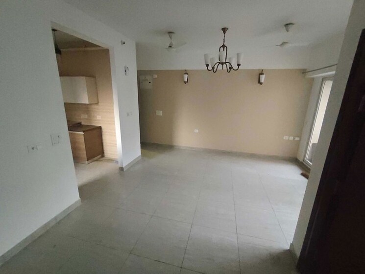 Room, aba-cleo-county 3 Bedroom 1350 Sq.Ft. Apartment In Sector 121 Noida 9713775