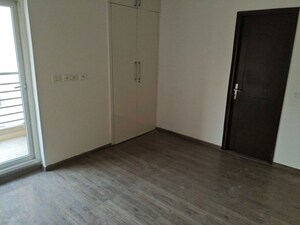 Room in 3 BHK Apartment at ABA Cleo County, Sector 121 – for Rent