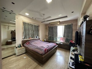 Bedroom in 3 BHK Apartment at Sterling Seaface, Worli – for Rent