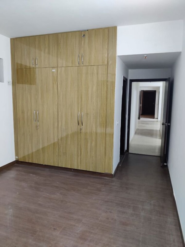 Room, umang-winter-hills 2.5 Bedroom 1616 Sq.Ft. Apartment In Sector 77 Gurgaon 9714521