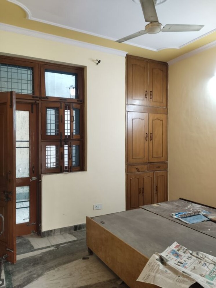 Bedroom, sector 37 2.5 Bedroom 1800 Sq.Ft. Builder Floor In Sector 37 Faridabad 9658245