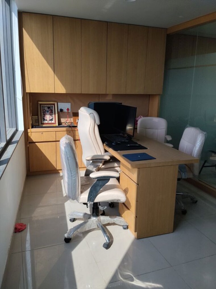 Team Area, vastrapur Commercial Office Space 583 Sq.Ft. In Vastrapur Ahmedabad 9715242