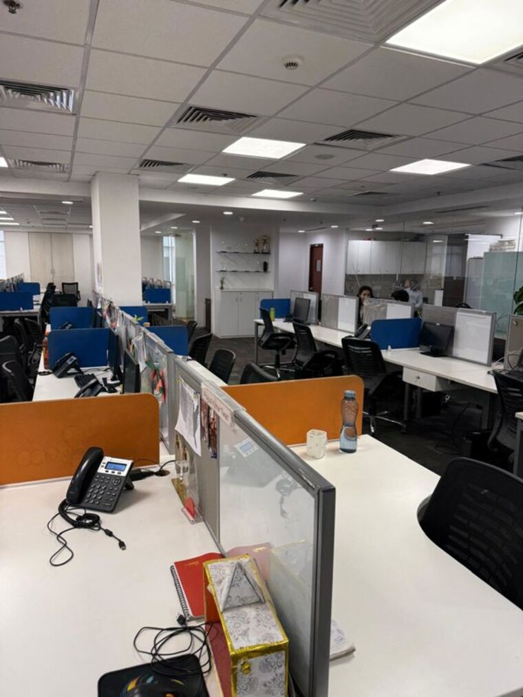 Team Area, sector 63 Commercial Office Space in IT/SEZ 11000 Sq.Ft. In Sector 63 Noida 9715435