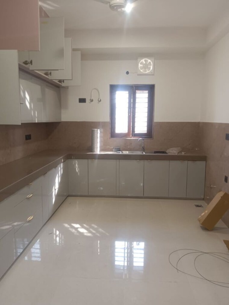 Kitchen, jadhunath-enclave 3.5 Bedroom 350 Sq.Ft. Builder Floor In Sector 29 Faridabad 9715271