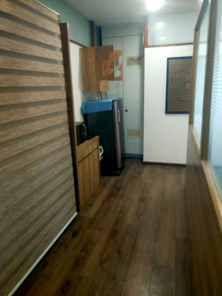 Team Area, chembur Commercial Office Space 975 Sq.Ft. In Chembur Mumbai 9715638