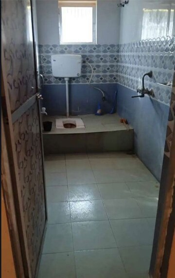 Attached Bathroom in 2 BHK Apartment at Lalpur – for Rent
