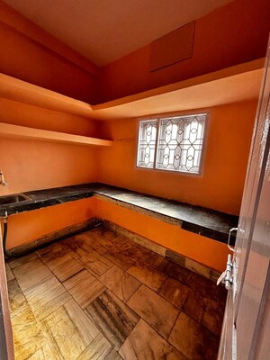 Furnished Amenities in 2 BHK Apartment at Lalpur – for Rent