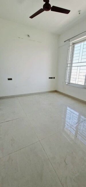 Room in 3 BHK Apartment at Nyati Equatorial, Bavdhan – for Rent