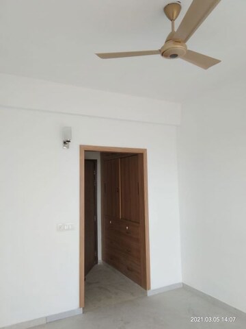 Room in 3 BHK Apartment at Umang Winter Hills, Sector 77 – for Rent