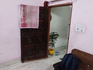 Room in 4 BHK Independent House at Shahdara – for Sale