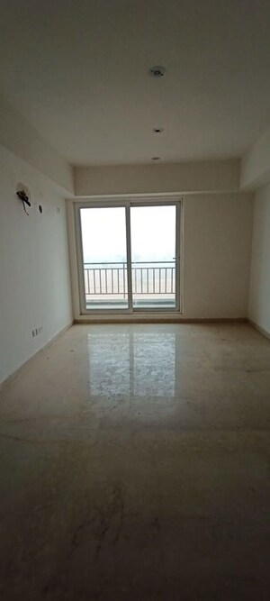 Room in 2 BHK Apartment at Umang Winter Hills, Sector 77 – for Rent