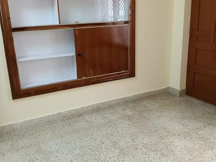 Room, hbr layout 3 Bedroom 1150 Sq.Ft. Independent House In Hbr Layout Bangalore 9716184