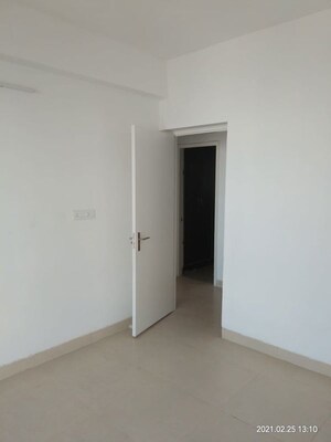 Room in 3 BHK Apartment at Vatika Lifestyle Homes, Sector 83 – for Sale