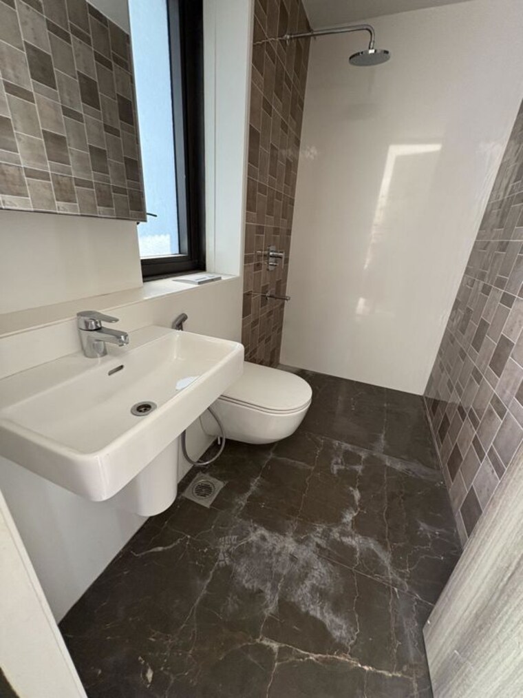 Team Area, lodha-the-park 2 Bedroom 901 Sq.Ft. Apartment In Worli Mumbai 9716741