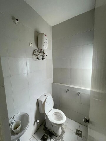 Bathroom in 2 BHK Apartment at Ireo Skyon, Sector 60 – for Sale