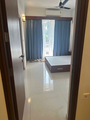 Bathroom in 4 BHK Apartment at Avenue Road – for Sale