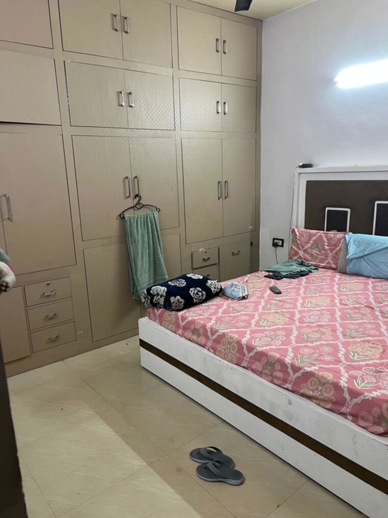 Bedroom, shastri nagar 3 Bedroom 1462 Sq.Ft. Builder Floor In Shastri Nagar Ghaziabad 9716988