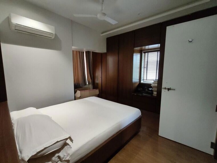Bedroom, lodha-the-park 2 Bedroom 900 Sq.Ft. Apartment In Worli Mumbai 9716884